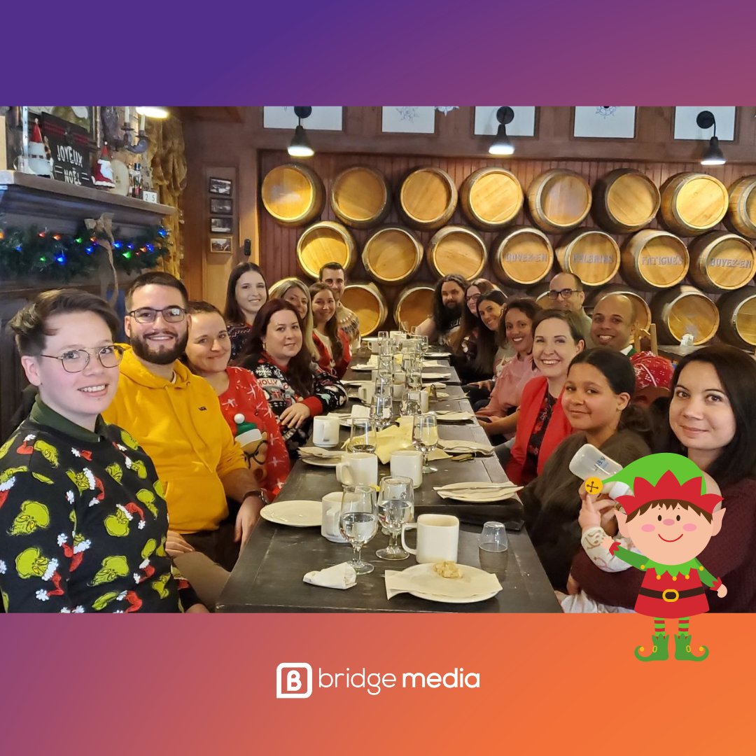 BridgeMedia_ca's tweet photo. Vendredi et samedi dernier, nous nous sommes rassemblés à la magnifique et chaleureuse auberge Le Baluchon Éco-villégiature pour nous rassembler et souligner le temps des fêtes en présentiel! Quel bonheur! 🧡🎄

#teambridge #marketingnumerique #marketingdigital #agencemarketing https://t.co/HLMpgSKnuO