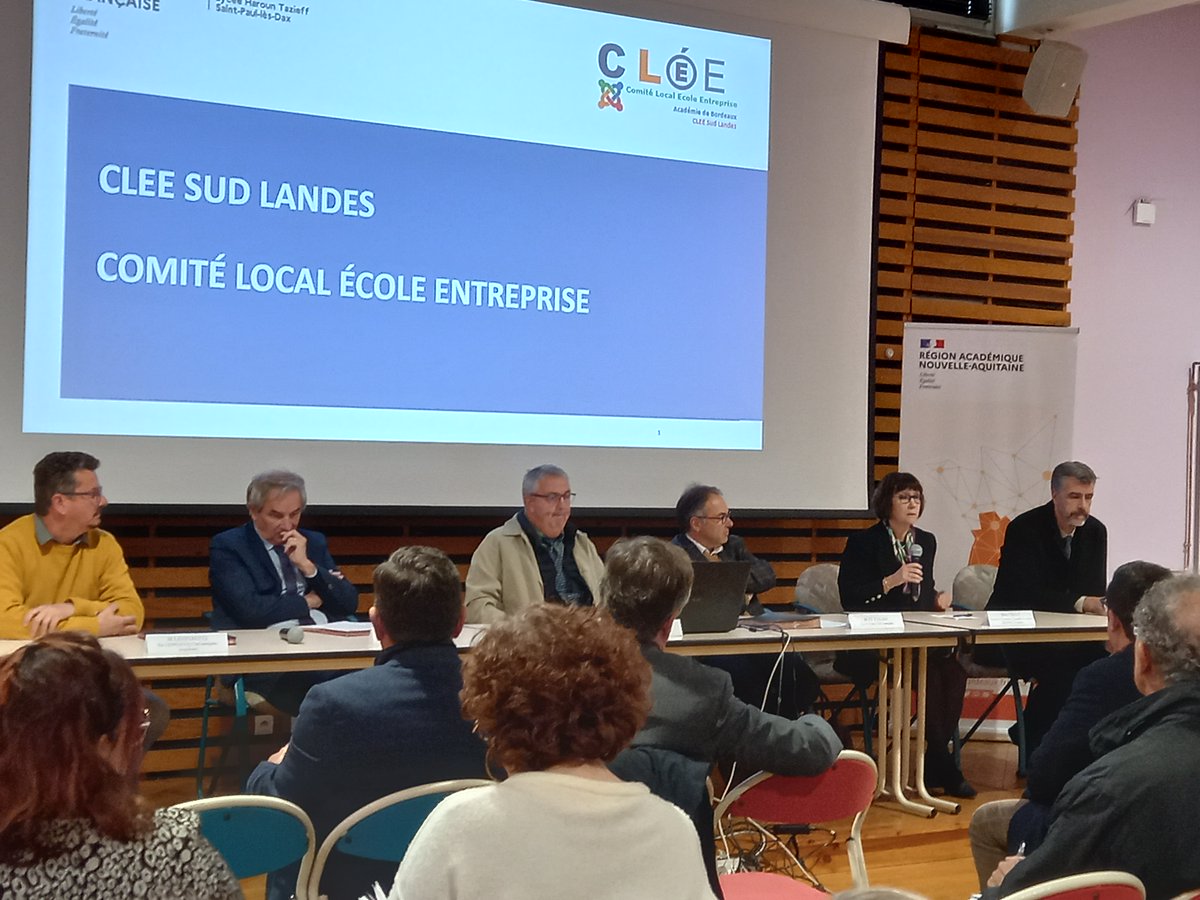 AcBordeaux's tweet photo. Semaine #ÉcoleEntreprise | Le comité local école-entreprise Sud Landes a été inauguré au @LPOHTAZIEFF à #SaintPaulLèsDax (40) :
✅découverte des plateaux techniques
✅échanges avec les lycéens
✅signature de la charte d'engagement
C'est le 19e #CLEE de l'@AcBordeaux 👏 https://t.co/Y1DDYqIhzC
