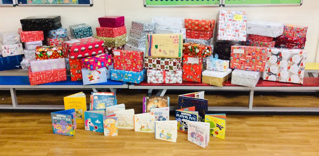 ProjectGambiaCL's tweet photo. Thank you to everyone at Peters Hill Primary School for the Christmas shoeboxes and picture book donations. @peters_hill They will definitely put a smile on children’s faces at St. Peter’s School in The Gambia. #projectgambia https://t.co/jcJOZcnFdF