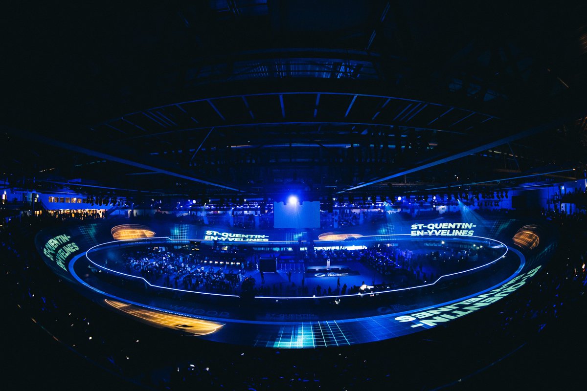 UCI_Track's tweet image. Racing in Saint-Quentin-en-Yvelines 🤩

Round 3 of the 2022 @ucitcl was class! Next stop: London’s Grand Finale 👊

📷 Swpix #UCITCL