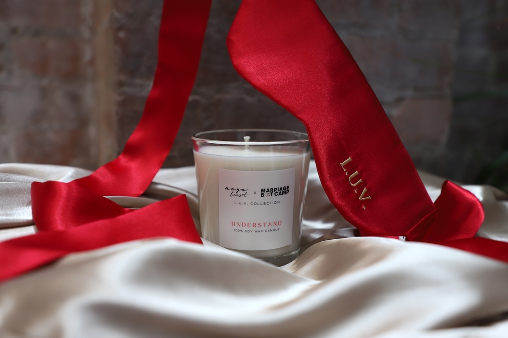 anya_lust's tweet photo. Date night essentials: https://t.co/yIujtSAzTr 🌹 https://t.co/sUpfqM6uGl