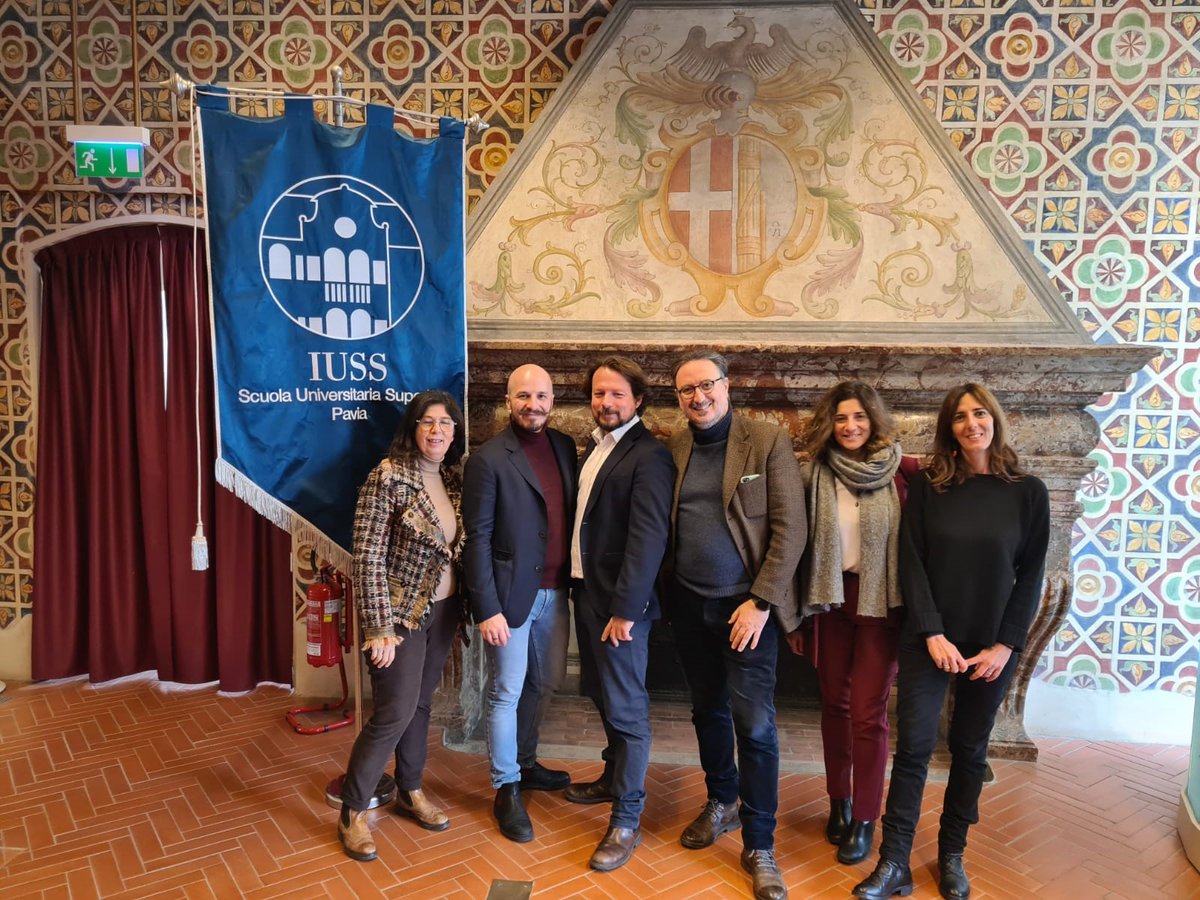 IussPavia's tweet image. Il mondo dell’impresa ha bisogno di umanisti? Chi si laurea in scienze umanistiche può apportare un valore aggiunto al mondo dell’innovazione? @IussPavia, #scuoleuniversitariesuperiori e #netval rispondono ai dottorandi nel corso della seasonal school (28-30/11).