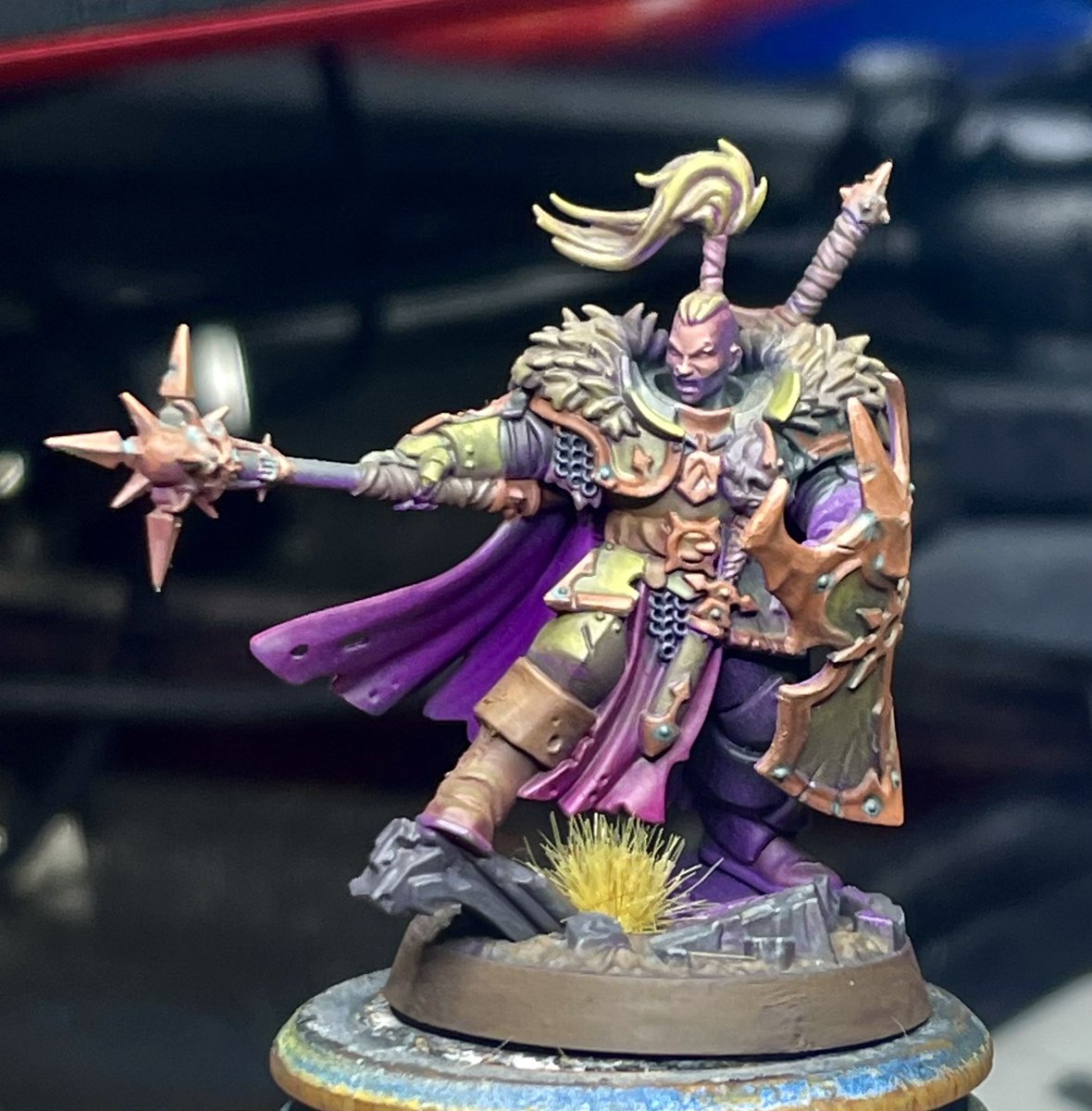 Khagra the Usurper finally finished! #warhammer #sigmar #ageofsigmar #paintingwarhammer #aos #warhammercommunity #warhammerfantasy #miniatures #warhammerageofsigmar #miniaturepainting #fantasy #hobby #paintingminiatures #tabletop #miniature #mordheim #painting #tabletopgames