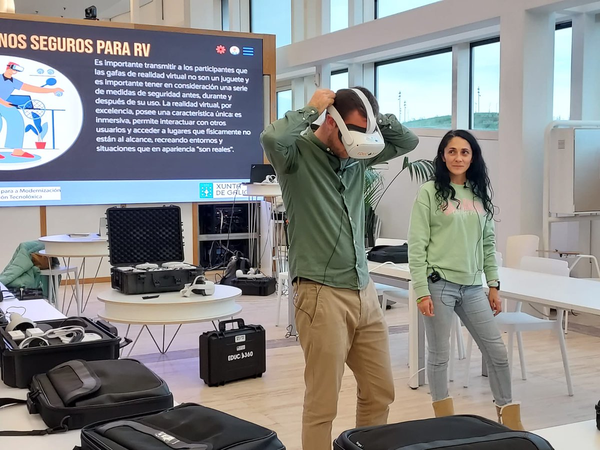 gaiastech's tweet photo. 🔴Que está a pasar hoxe no @gaiastech ? 😎🎮

▶️"Realidade Virtual. #Metaverso @educa360_EdTech - Gafas 3D"
✅#Formación orientada aos Axentes TIC das Aulas #Cemit 

#VR #Metaverse #3D https://t.co/V0Fkzu0RhI