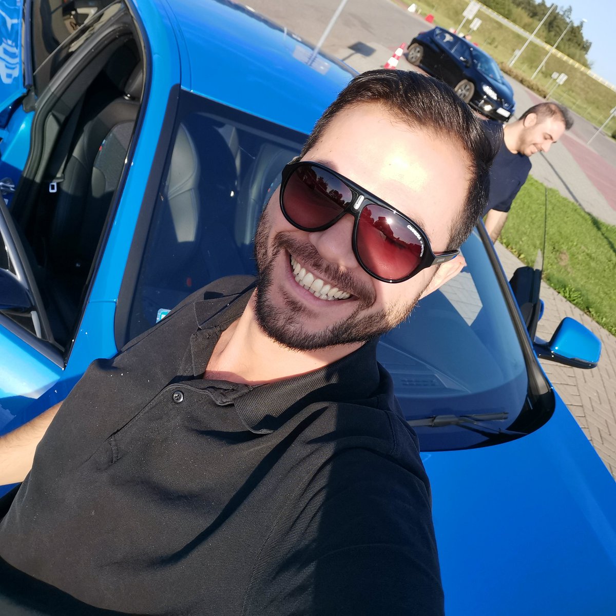 EmrahLondon's tweet photo. #YeniProfilResmi https://t.co/lDDCU5cozc