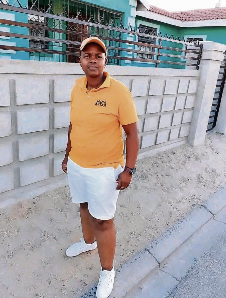 Rest in power Zoliswa 💜
Zoliswa Vuthela, a 32 year old from Gugulethu, Cape Town, was murdered on Sunday, 13 November. Zoliswa was shot in the eye, chest, and thigh. No one has been arrested. 
Rest in power our sister. We will never forget you ✊💜 
#KeepTheEnergy