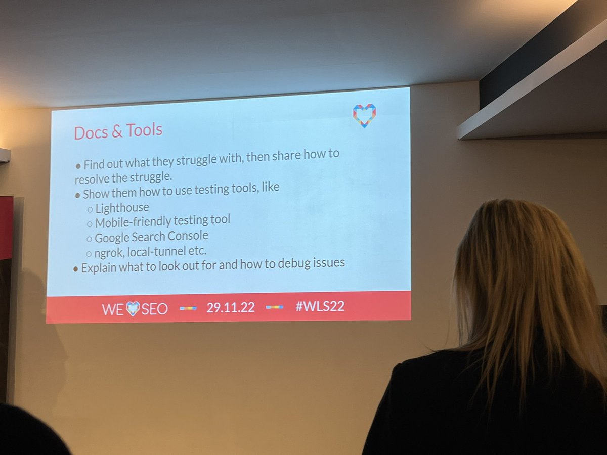 Conférence par Martin Splitt (Search Advocate chez Google <a href="/g33konaut/">Martin Splitt</a>). Some tips to help seo &amp; developpers to team up (and not to be ennemies ;)).

Offer support early, as often as possible, hangout together and prioritize are ALSO important !!

#WLS22 <a href="/WeLoveSEO22/">We Love SEO</a> #SEO