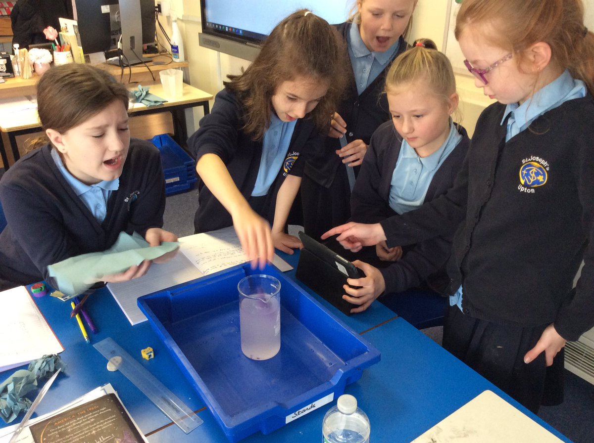 StJosephU's tweet photo. 5N have been investigating water resistance and how the shape of an object can affect the speed that it travels through water #SJUscience https://t.co/Tqr7F43I7c