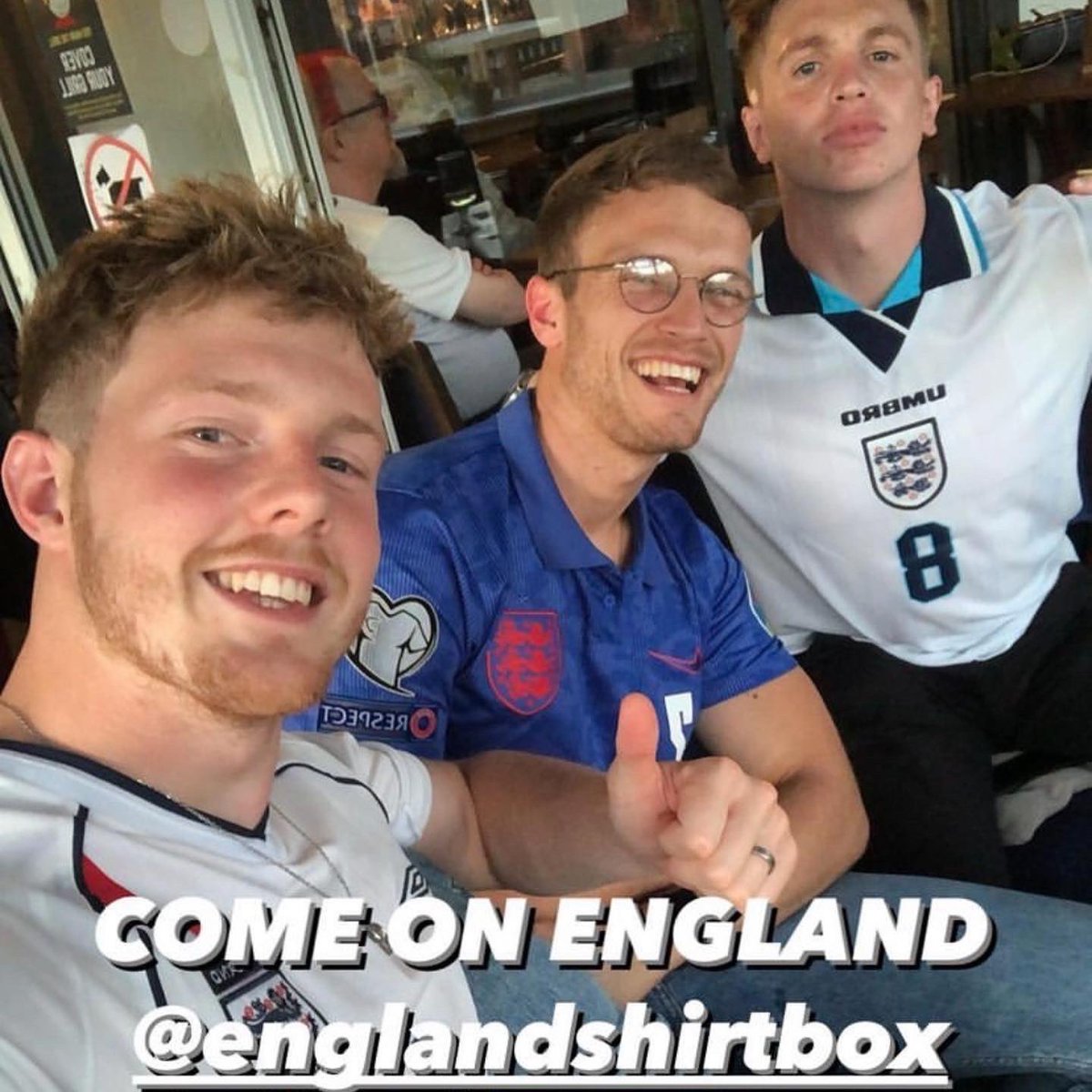 englandshirtbox's tweet photo. GIVEAWAY 🚨

If England WIN against Wales, we will giveaway a Retro England Shirt Mystery Box 👕📦

To enter:
-Follow @englandshirtbox 🏴󠁧󠁢󠁥󠁮󠁧󠁿
-Retweet this tweet🔁

🚨USE CODE ‘WALES’ for 20% OFF 

https://t.co/QztdmdZeUP 👈

Good luck! 🏆 https://t.co/QU07zVPdGy