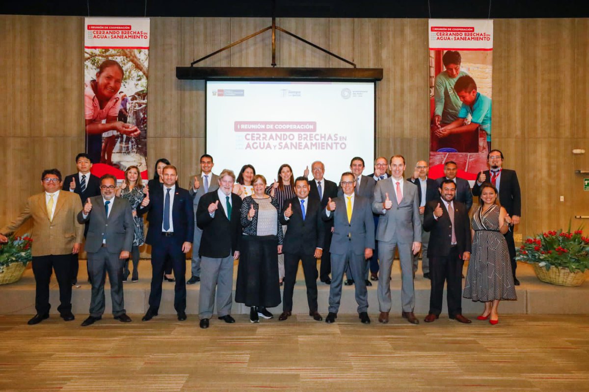 CPaniaguaCh's tweet photo. 🤝 ¡Unimos esfuerzos para cerrar brechas de saneamiento! Gracias a los países y agencias cooperantes que participaron en la primera reunión de cooperación internacional. Desde @viviendaperu reconocemos su esfuerzo y apoyo constante. https://t.co/PyBMhhSYm9