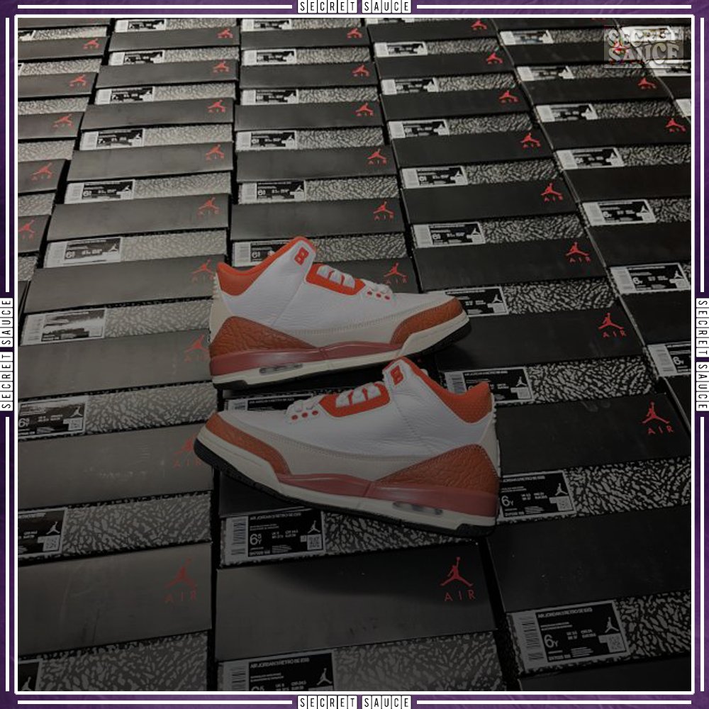 Secretsauce's tweet photo. Secret Sauce members got an unprecedented first look at the Jordan 3 ‘Marstone’ for RETAIL. That’s right, they received access to this pair, dropping Spring 2023, for RETAIL. Want access to releases like this? Don’t miss our restock Thursday, Dec 1st.

#teamearly #nike #jordan https://t.co/46xqGDgNOL