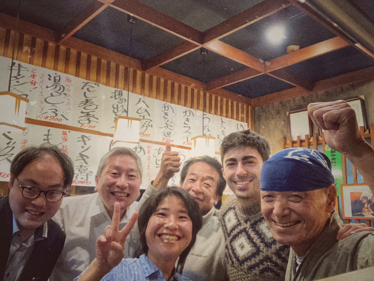 VidalesRacing's tweet photo. 🇯🇵Este país y su gente me han acogido desde el primer minuto. Es increíble ver cómo todos nos entendemos y nos echamos unas buenas risas.

Agradecido por pequeños momentos como este con gente maravillosa🙌

#japan #bmax #sfl #motor #Racing https://t.co/L7KNEAE7YU