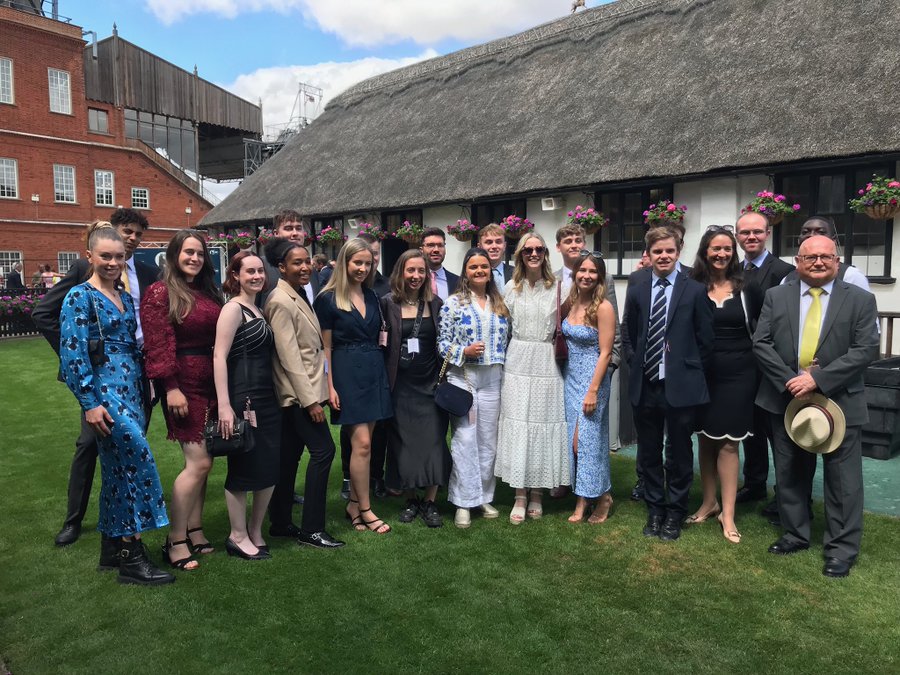 Applications for the 2023 BHA Development Programme are now open

If a career in an exciting &amp; high-profile sport sounds appealing, then this Programme may be of interest to you

More information here ➡️ careersinracing.com/course/develop…

#DevPro23 #Careers #CareersinRacing #CareersinSport