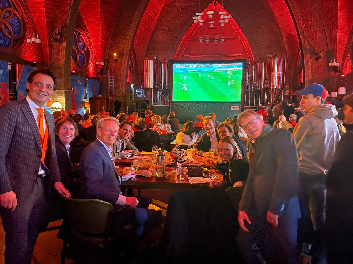 Herbert Raat tweet media