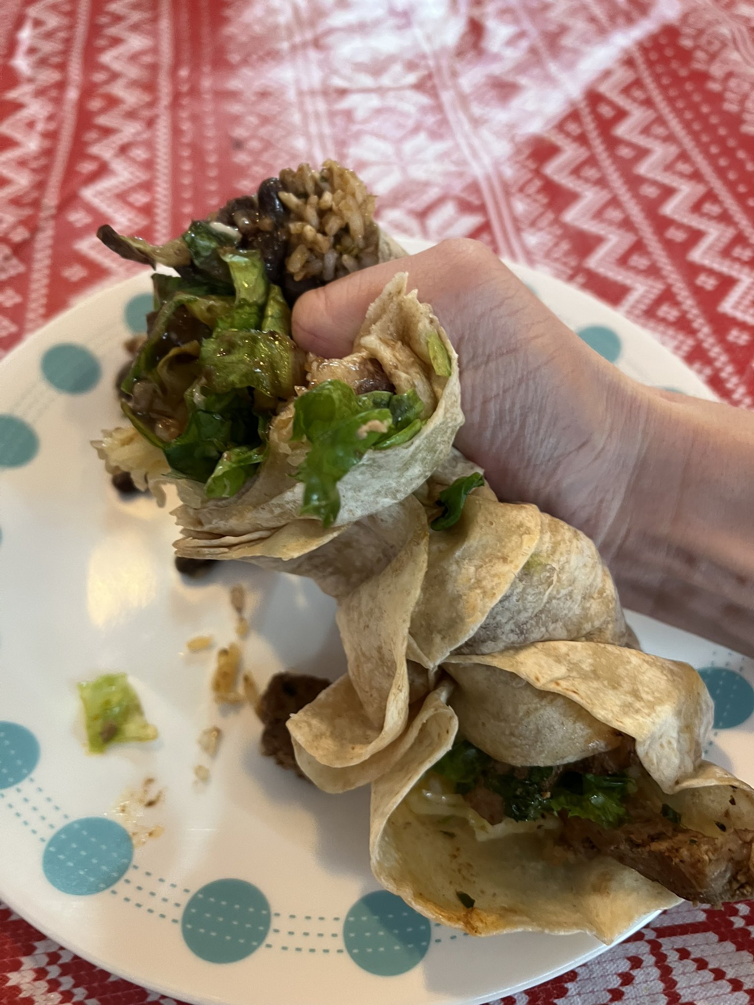 peter grippin on Twitter "ChipotleTweets send me one so I can grip it like this https//t.co