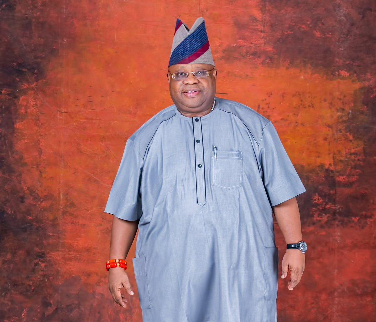 Today at plenary, the State House of Assembly under the leadership of @SpeakerOwoeye congratulates the newly sworn in Governor of the State, Senator Ademola Adeleke <a href="/AAdeleke_01/">Gov Ademola Adeleke</a>