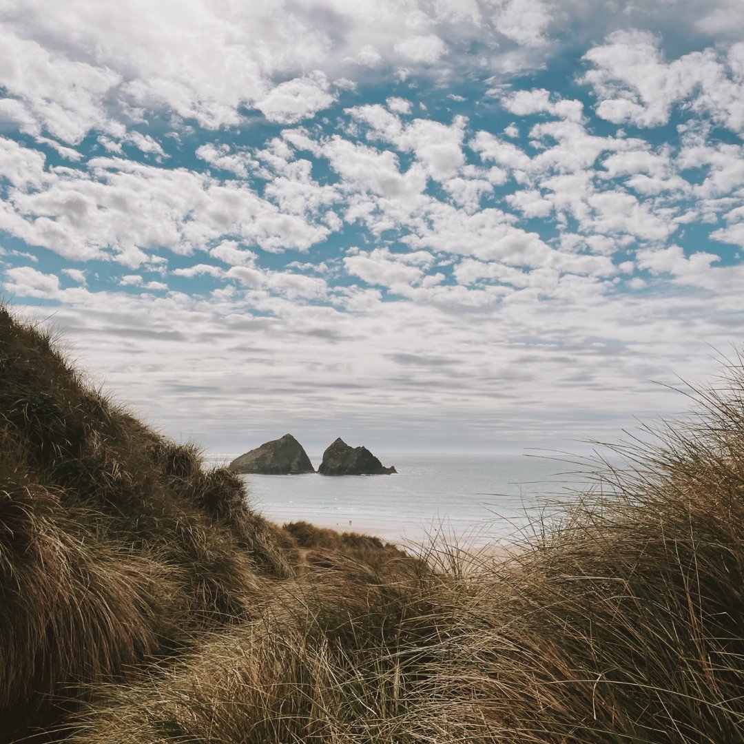 sccornwall's tweet photo. Where am I? 🌊

#beach #cornwall #poldark #beautifulbeaches #holiday #uktravel https://t.co/RqvhLCuQGx