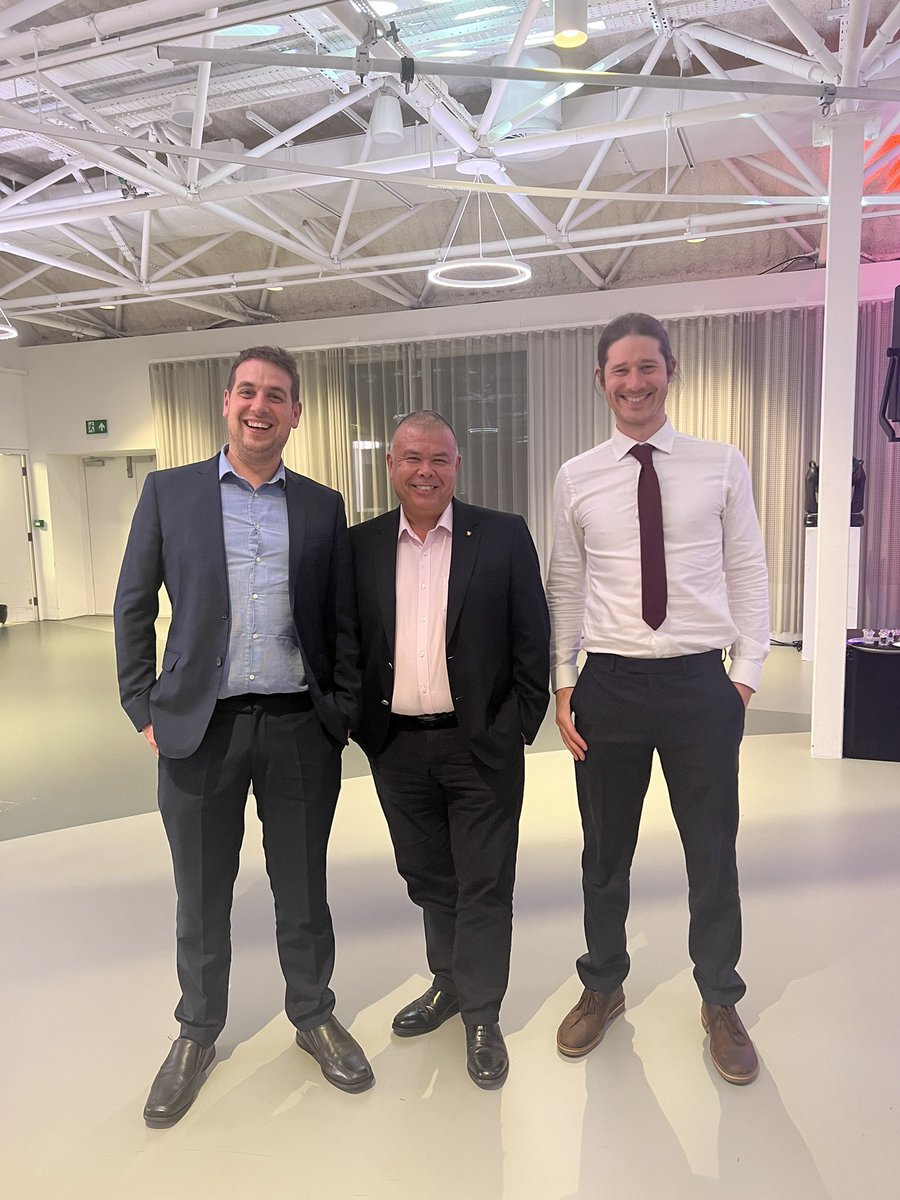 Huge congrats to @scalene <a href="/IMIBirmingham/">IMIBirmingham</a> <a href="/unibirmingham/">Uni of Birmingham</a> for winning the W.H. Pierce early career award from @amiposts - in great company with JVT who was awarded an honorary fellowship appliedmicrobiology.org/publishing-res…