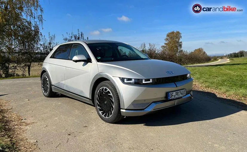 PatanCAR tweet media