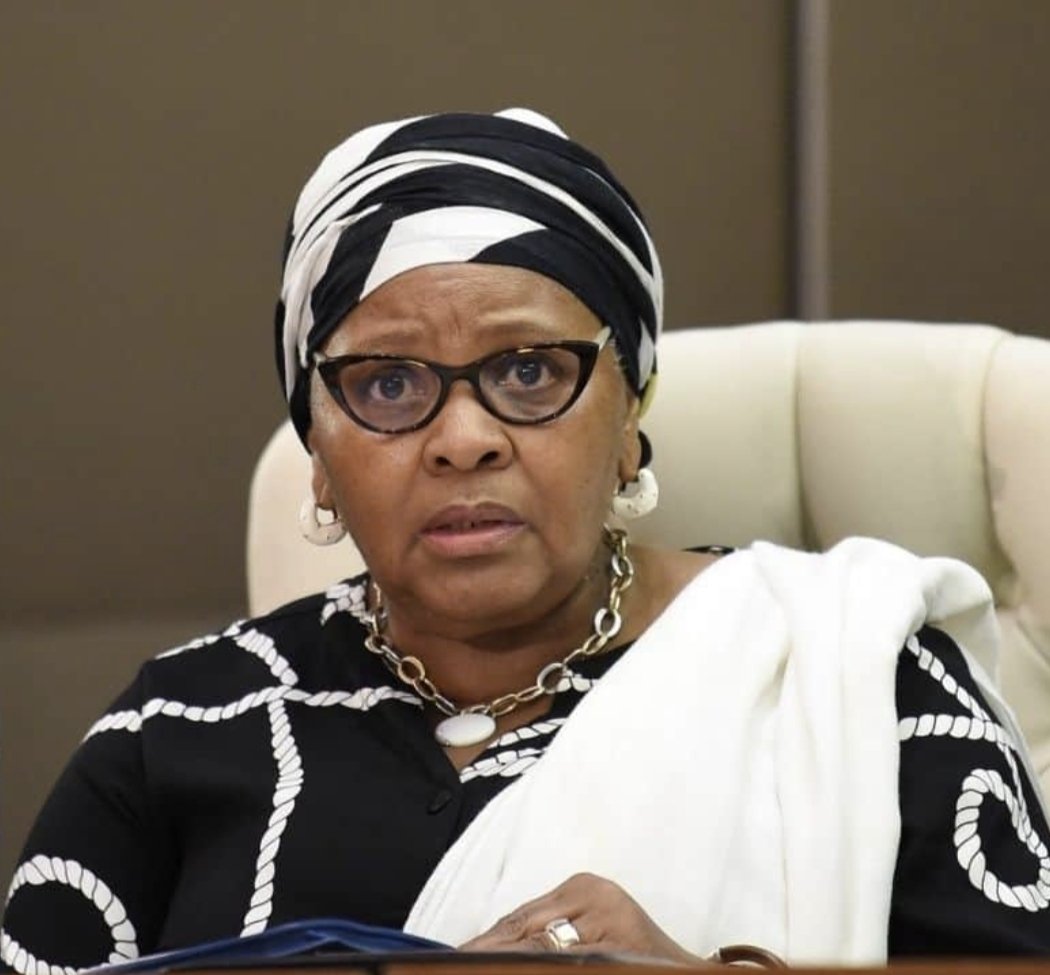 MzwaneleManyi's tweet photo. In the morning of 30 November 2022 at 10h30, the trajectory of South Africa will make a new turn.
#PhalaphalaFarmGate https://t.co/dfttgU7fmo