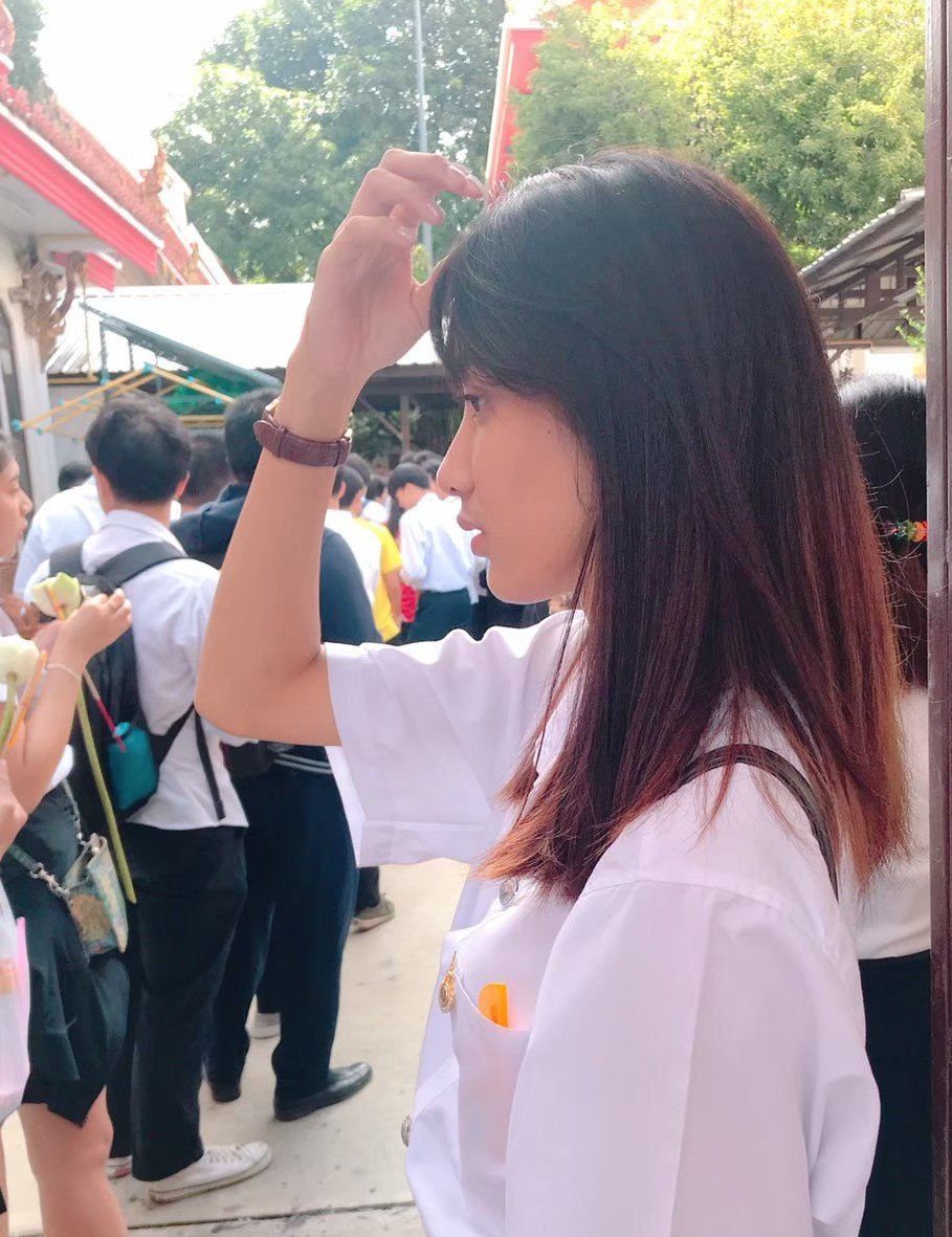 Pinklying1's tweet photo. อยากกลับไปเรียน.555555 https://t.co/69GK8AjZAS