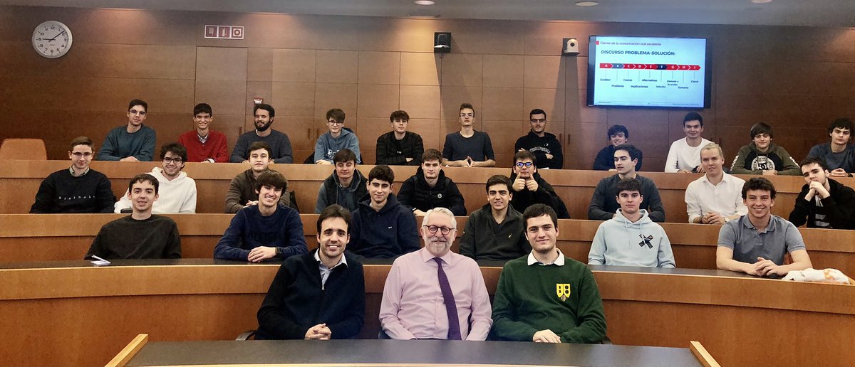 Habíamos oído muchísimo hablar de Yago pero aún no habíamos escuchado ninguna sesión suya. Nos ha encantado. Nos quedamos con ganas de más. ¡Muchas gracias Yago de la Cierva por esta charla en NEXT!