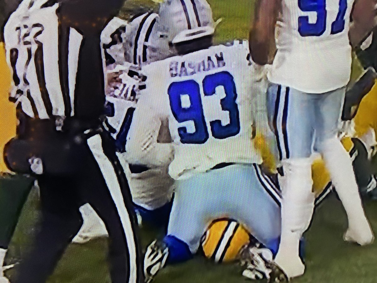 Bearlissimo1's tweet image. @ChicagoBears @BearsPR Someone show this to Coach Flus? (Who also had Basham at the Colts didn&apos;t he?)

This is reason enough to sign him for Packer Week.