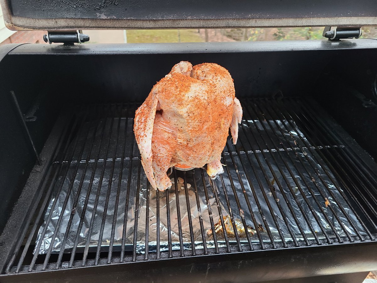 Beer can chicken rocking the <a href="/LanesBBQus/">Lane’s</a> Signature rub. Going on the <a href="/ZGrills_/">Z Grills</a> at 325 until the leg reaches 170. #bbqlife #dinner #chicken