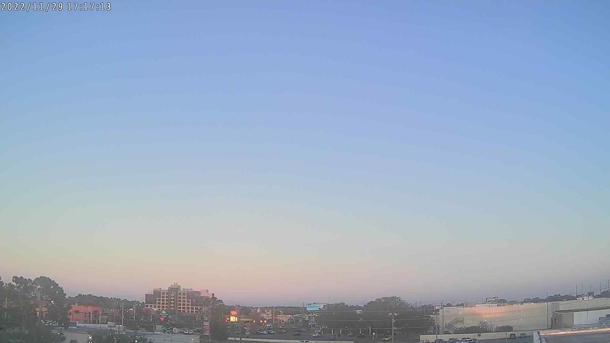 WMFEWeatherSTEM's tweet image. FPR 90.7 WMFE Orlando at sunset and it's 75.2 F.