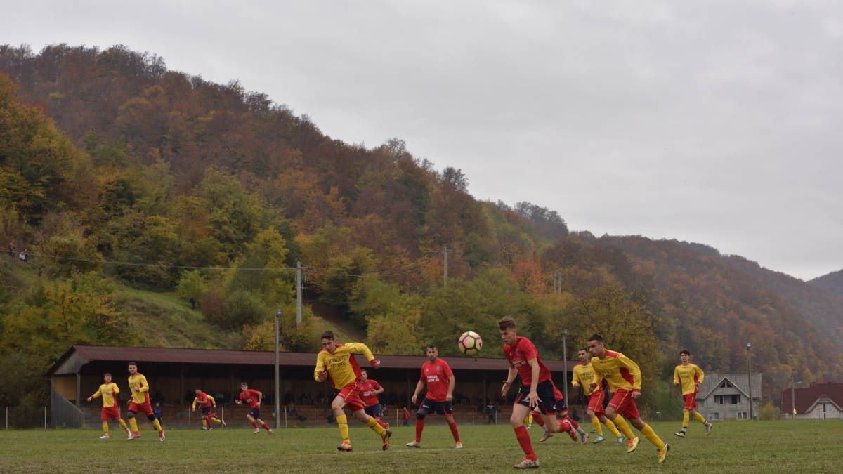 Luke1Darren's tweet photo. Photos from Someșul Feldru 1954 v Hebe Sângeorz-Băi https://t.co/5nHcHi0cTi #FIH5 https://t.co/k64mmg5NNI
