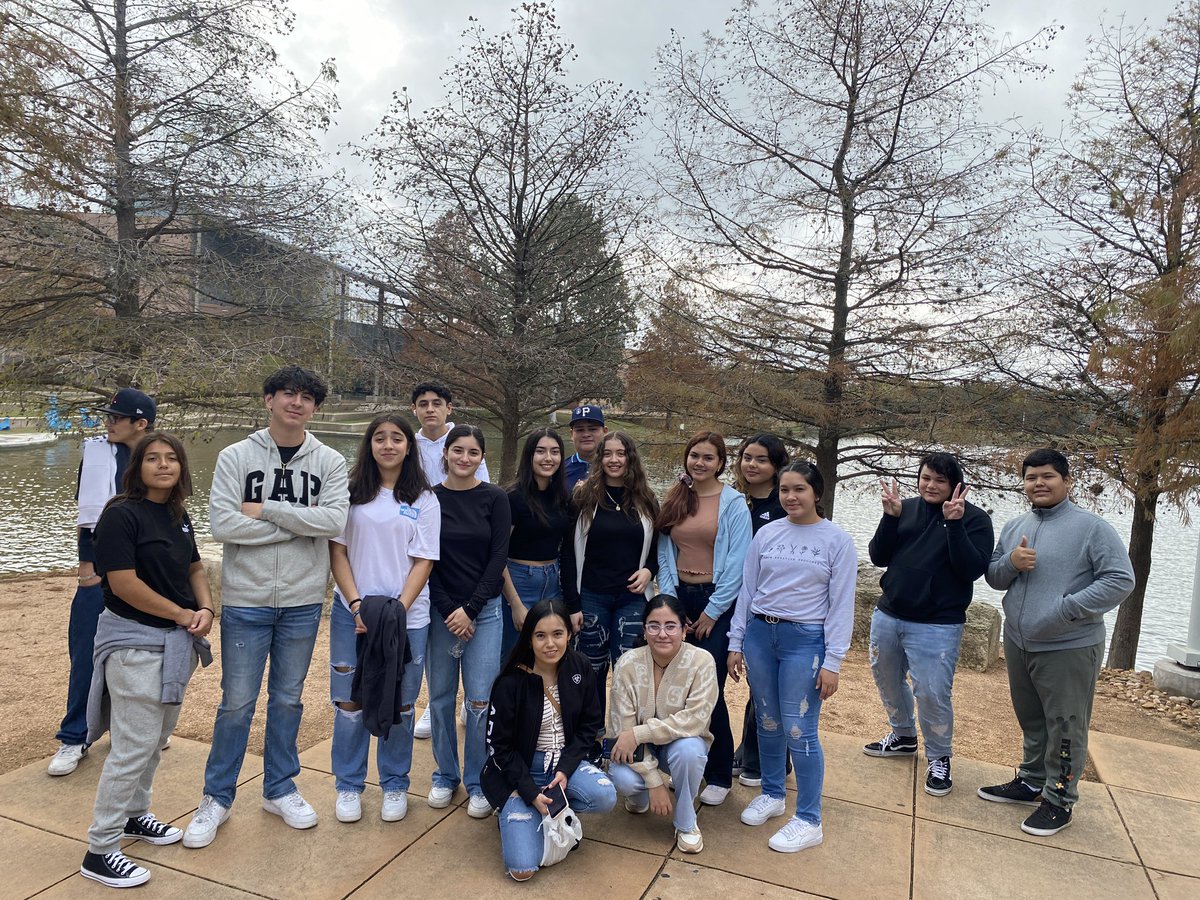 PositiveELA's tweet photo. Great college visit with our students to get them thinking about the great options available to them at Northwest Vista College! #Careers #collegevisit #Futurefocused  @NISD @melg2005 @BernadetteG15 @NISDWarren @govista https://t.co/bZ7hITF5qu