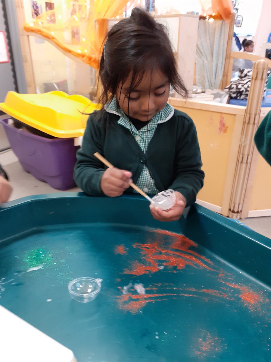 Nursery have also been getting into the festive spirit this week by decorating their own Christmas baubles! 🎄🎅🏼💫 #christmas2022