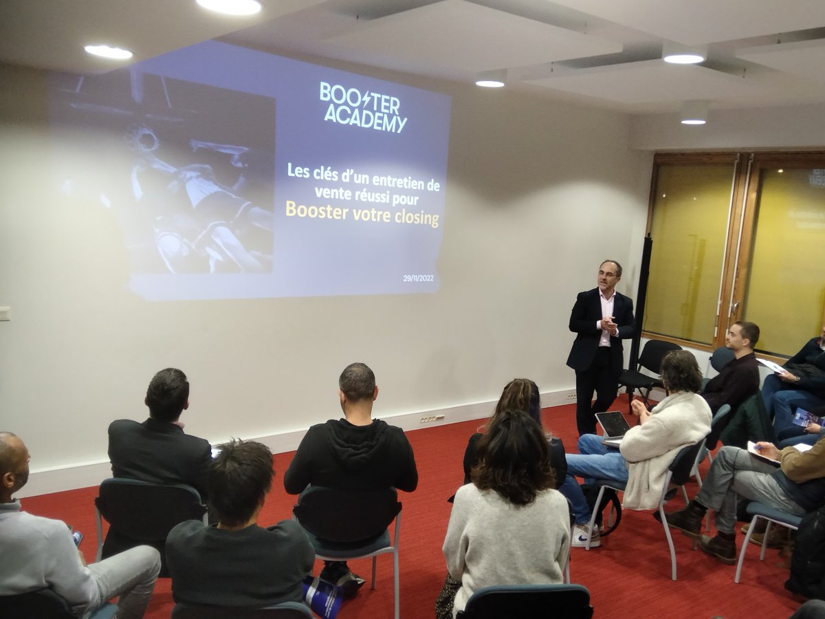 En direct de l'Afterwork IPHE sur "Les clés d'un entretien de vente réussi pour Booster votre closing ", conférence de Jean-René Guillaumet à l'Atelier 47 de <a href="/Chennevieres_94/">Mairie de Chennevières-sur-Marne</a>