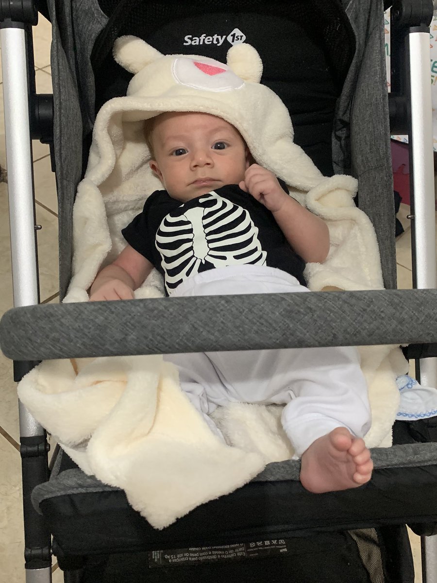 Heelixir's tweet image. Tutuzinho passando na tl de vocês 💙