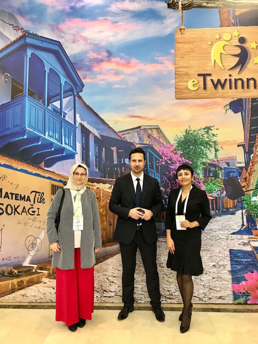 etwinning57's tweet photo. eTwinning Matematik Seferberliği Çalıştayı 175 katılımcı ile Antalya'da tamamlandı.@sinopilmem @YLDZercan1957 https://t.co/64PnGRhWk0