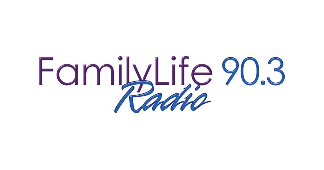 HCParadeAZ's tweet photo. The Hometown Christmas Parade would not be possible without the support of our generous sponsors! Thank you to Family Life Radio for being a Community Stars sponsor. Join us at the parade in downtown Glendale on Saturday, 12/10 at 11 a.m.! #hcparade #glendaleaz #parade #Christmas https://t.co/loIFd7GlOX