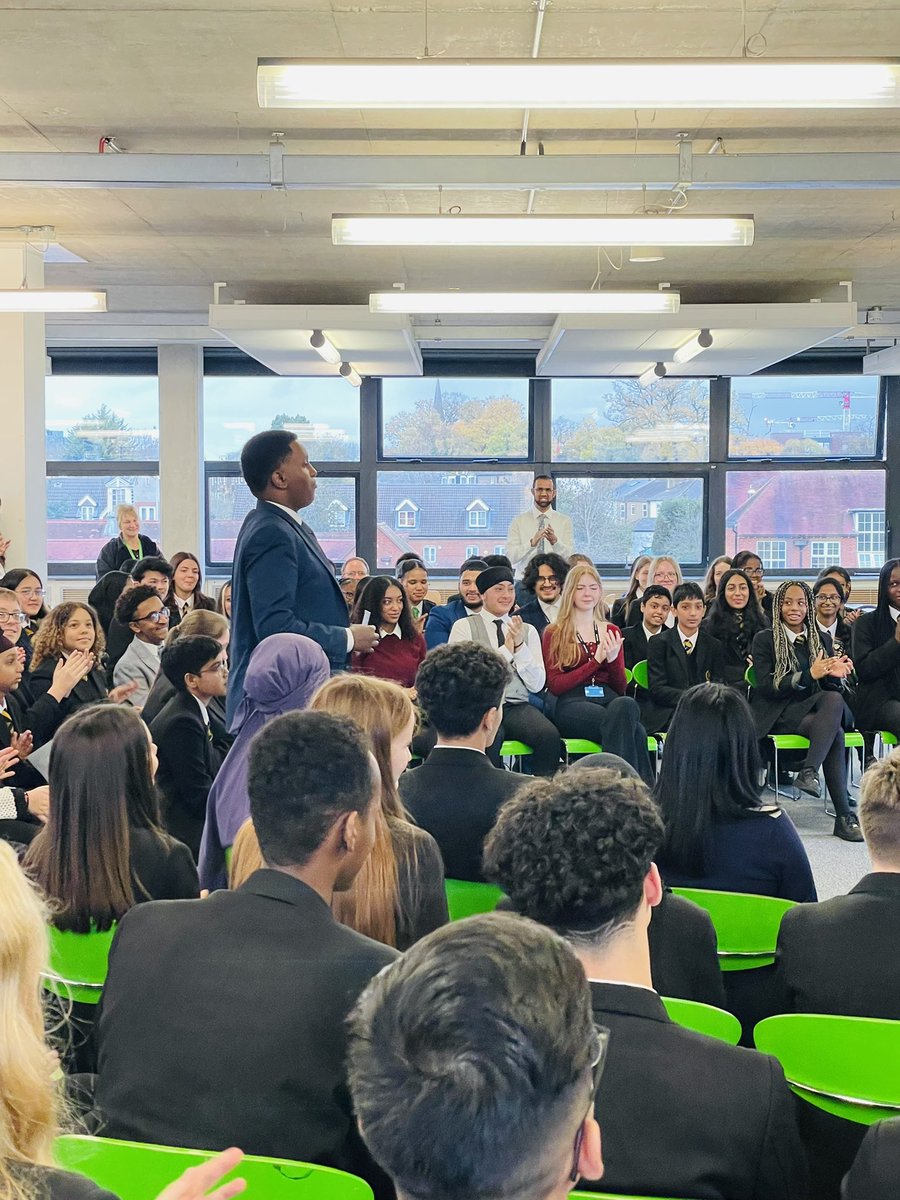 Thank you to all the brilliant staff and students at @UxbridgeHighSch for the warm welcome this week. 