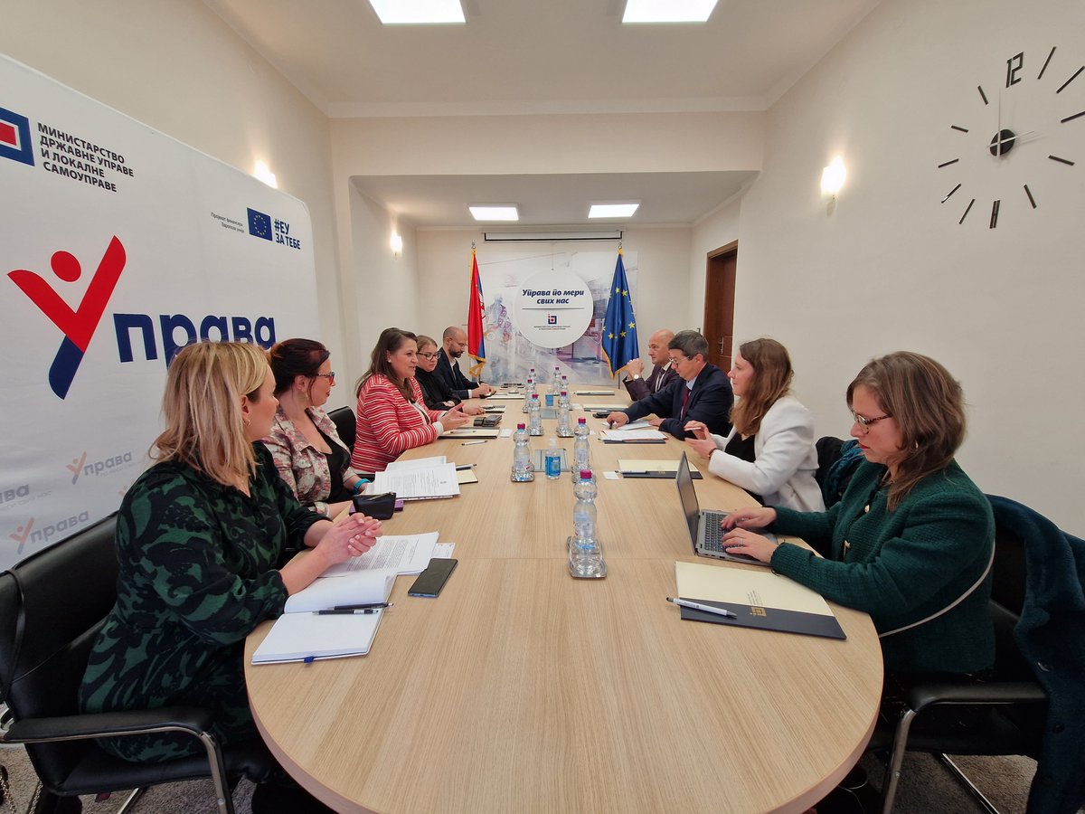 MDULS's tweet photo. Мачужић Пузић: Драгоцена подршка Француске 🇨🇵 реформи јавне управе у Србији 🇷🇸
👉 Линк: https://t.co/eyWFvzBN2i
#MDULS #republikasrbija #republikafrancuska #RJU #ReformaJavneUprave #javnauprava https://t.co/NRhzw4v3x4