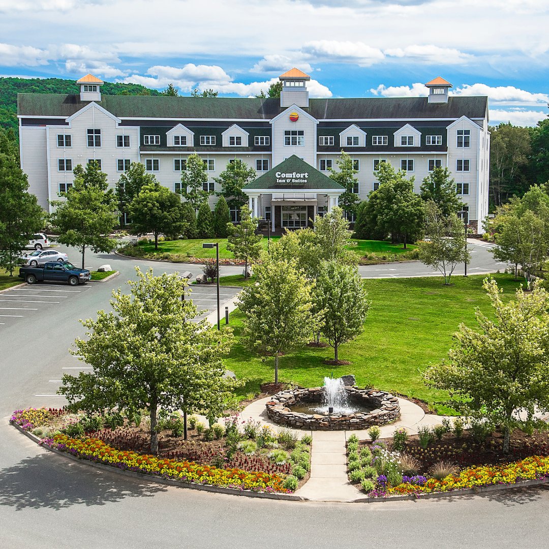 It's Travel Tuesday! Looking for inspiration on where to travel to next? Book your getaway today at vermontvacationland.com.