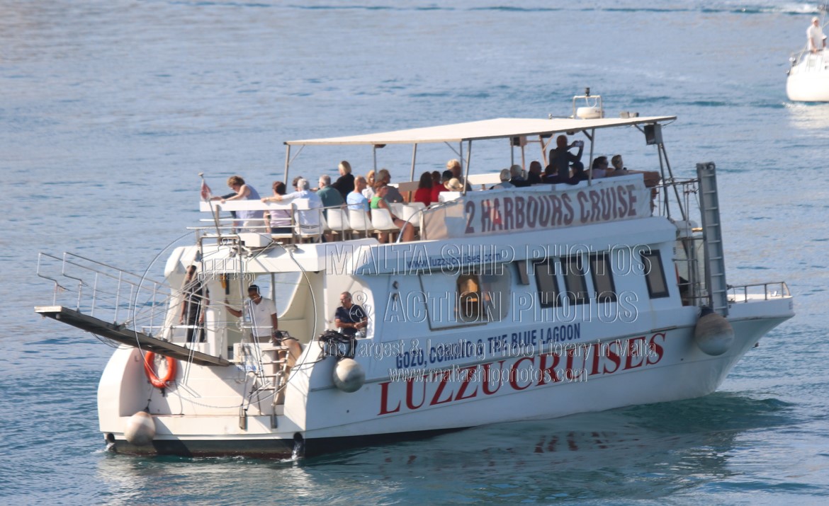 #LuzzuCruises #Harbourtourboat #HELENA_G at #MarsamxettHarbour, #Malta - 09.11.2022 -  maltashipphotos.com - NO PHOTOS can be used or manipulated without our permission