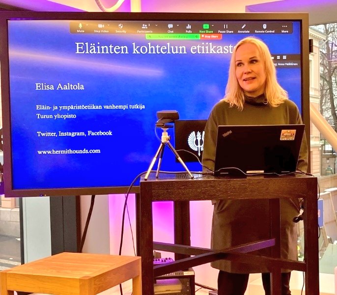 EBEN Finland (@ebensuomi) on Twitter photo EBENin syysseminaarissa keskusteltiin 29.11.2022 eläimistä ja etiikasta sekä siitä, mitä eläinten hyvinvoinnin huomioiminen tarkoittaa tällä hetkellä organisaatiokäytännöissä ja -tutkimuksessa. Puhujina @EAaltola, <a href="/jcgrosell/">JC García-Rosell</a> ja Marjo Siltaoja 🧵 EBENin syysseminaarissa keskusteltiin 29.11.2022 eläimistä ja etiikasta sekä siitä, mitä eläinten hyvinvoinnin huomioiminen tarkoittaa tällä hetkellä organisaatiokäytännöissä ja -tutkimuksessa. Puhujina @EAaltola, <a href="/jcgrosell/">JC García-Rosell</a> ja Marjo Siltaoja 🧵