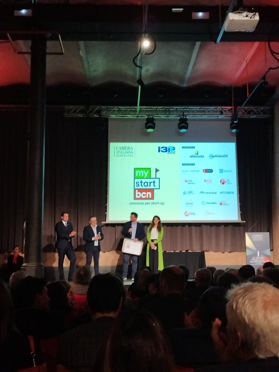 Startups_Cat's tweet photo. Premi Faro del Mediterraneo s'entrega premi #MyStartBcn de la #cameraItalianaBarcelona startups italianes que venen a #Barcelona. Coworking, mentoring i participació al #4YFN23. Patrocinat per @BancoMediolanum @Abinsula_it. Participació de @Startups_Cat @Catalonia_TI en el jurat. https://t.co/rSpQUE5Q6h