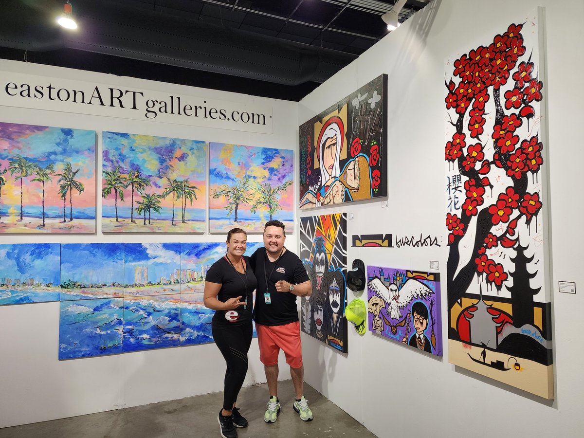 guscolors's tweet photo. Setup complete at @SpectrumArtFair! Join me at @eastongalleries booth 908 Nov 30 - Dec 4 👈 RSVP https://t.co/PYzjkxJY05 https://t.co/oJjaCmoJRz