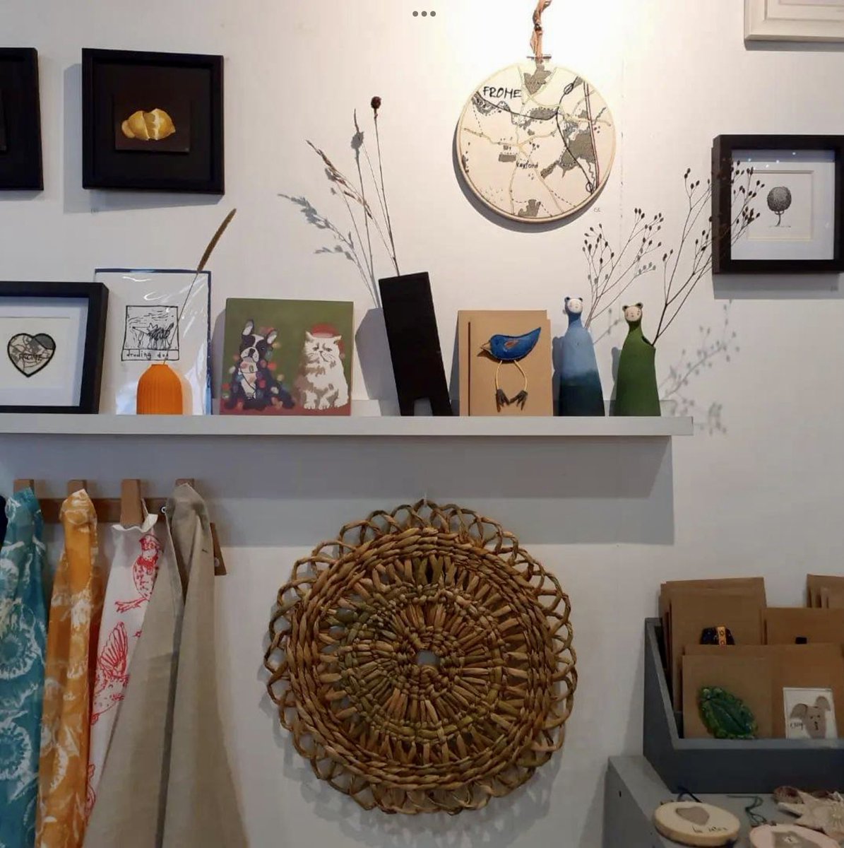 RoundTower BlackSwan tweet media