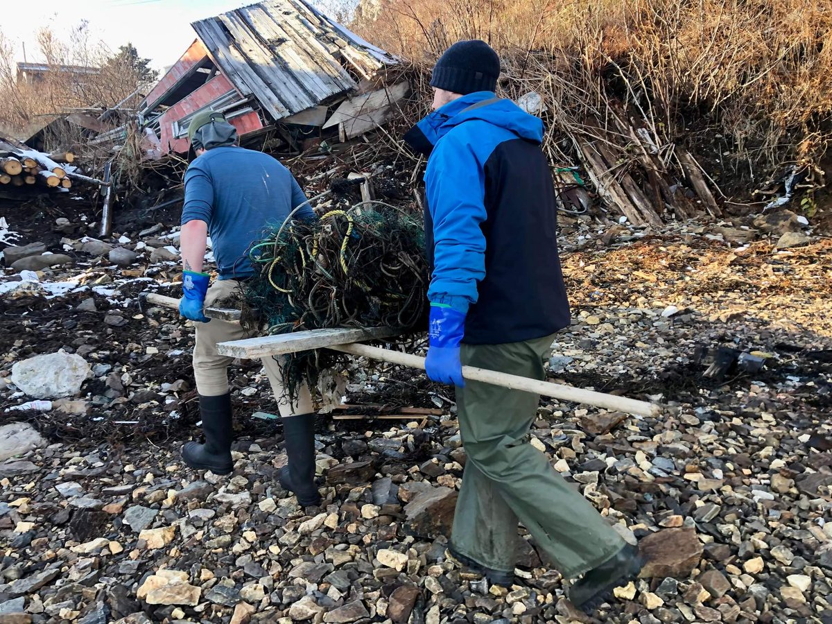 AHOI_NL's tweet photo. Our work continues, collecting lost &amp; damaged fishing gear on the southwest coast of NL! In 7 days we've collected 6700+lbs of rope, traps, damaged fishing boats &amp; more. Read about our efforts &amp; others who have been funded by @DFO_MPO in our press release
https://t.co/v82wPgF0YA https://t.co/1xSHKsFiYA