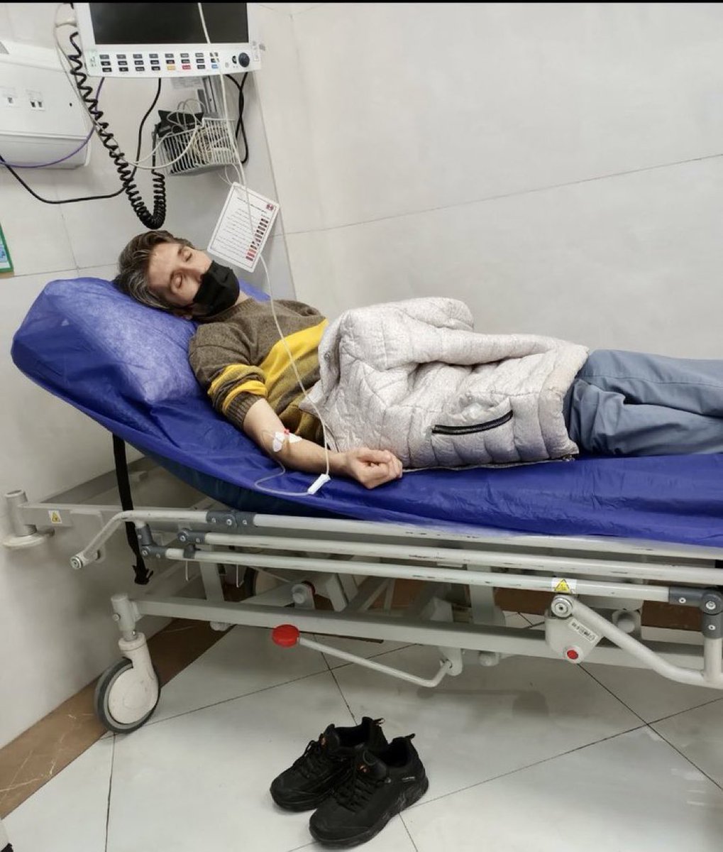mamadporii's tweet photo. The IR has arrested #Arash_Sadeghi just because he was the voice of less-known innocent political prisoners. Arash is in a critical life threatening condition. The IR intends to kill him in silence. Be Arash's voice.
#مهسا_امینی
#MahsaAmini
#IranRevoIution https://t.co/aBS4PFtPxF