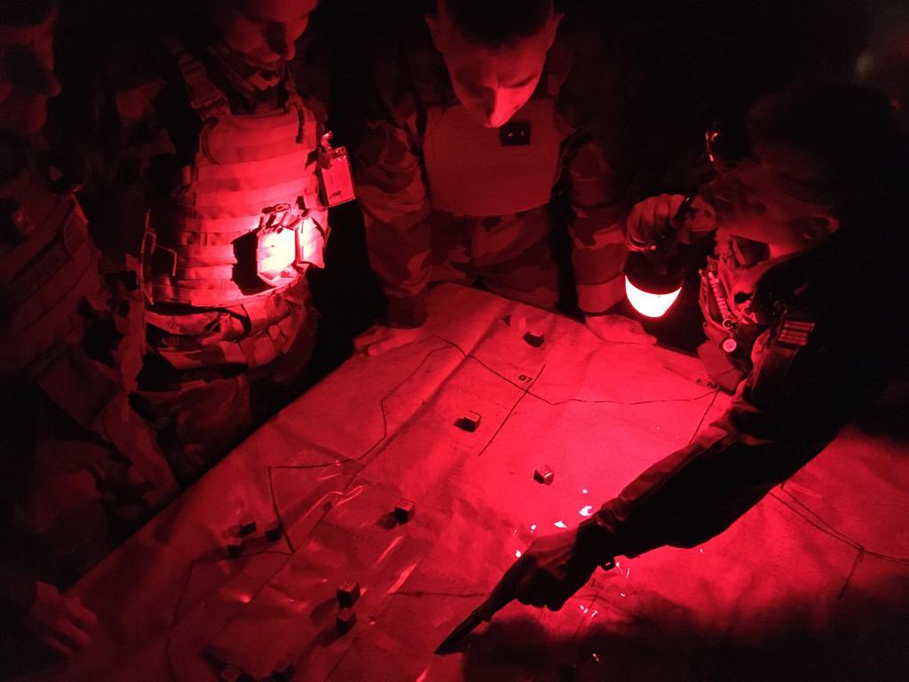 9_BIMa_AdT's tweet photo. À la veille de la phase offensive du scénario de l’exercice #SCORPIONXII, l’EM9 et ses 4 groupements tactiques interarmes (@FierEtVaillant @3eRIMaVannes @1er_RIMa #6_RG @11e_RAMa & régiment de chasseurs 🇧🇪) finalisent leur déploiement
#PrepaOps #CapaciTerre @troupesdemarine https://t.co/uyPACQng5E