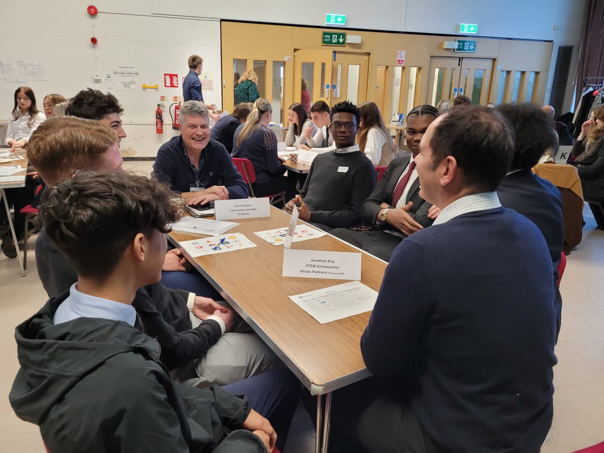 rw_school's tweet photo. Great to have Year 13 students at the Next Steps Conference at Bromley Central Library today. Networking with local companies, reviewing CVs, mock job interviews, apprenticeships and what the local DWP department offers. Incredibly useful and so much to take away. #RWS13 #Careers https://t.co/dhDFdq1EY1