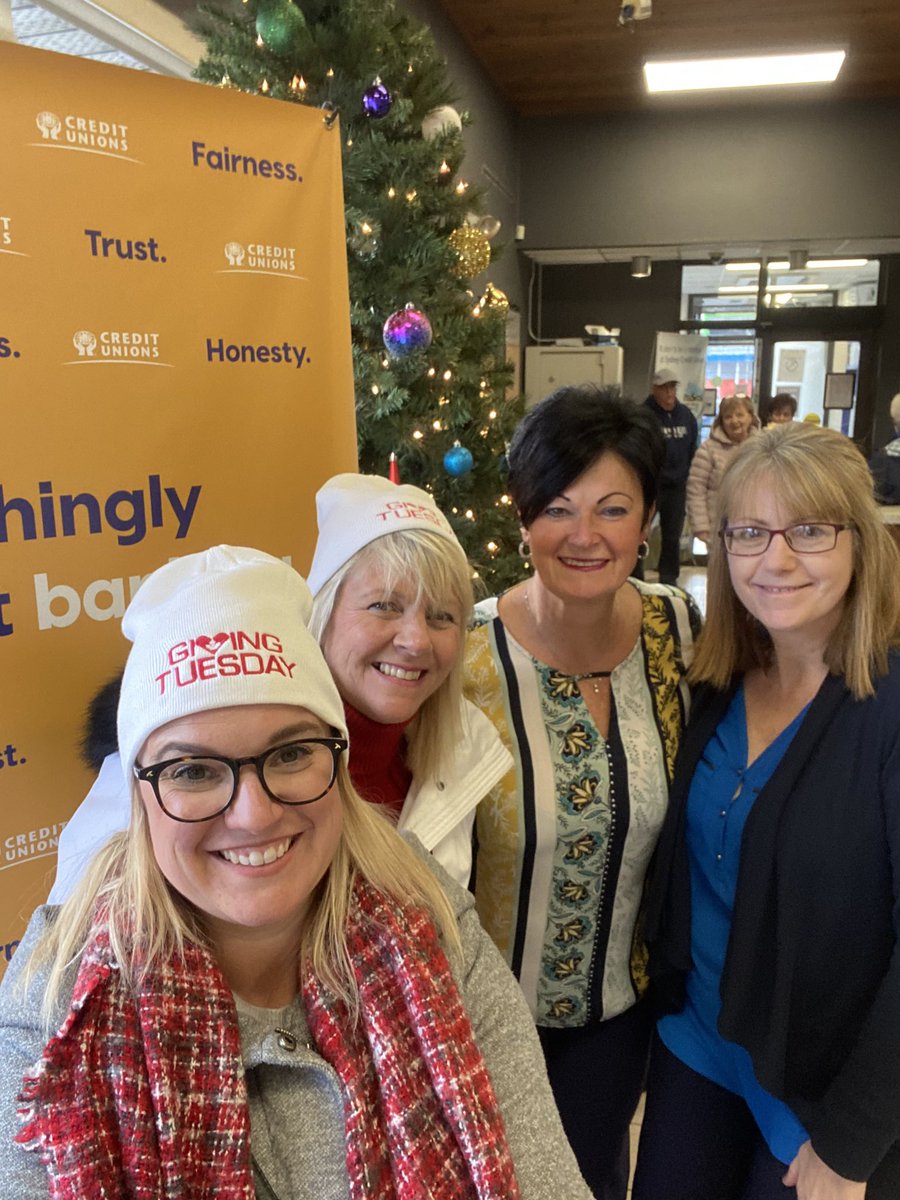 Big thanks to @sydneycreditunion for their continued and amazing support through their workplace giving campaign and our Gala. #unselfie #GivingTuesdayCA