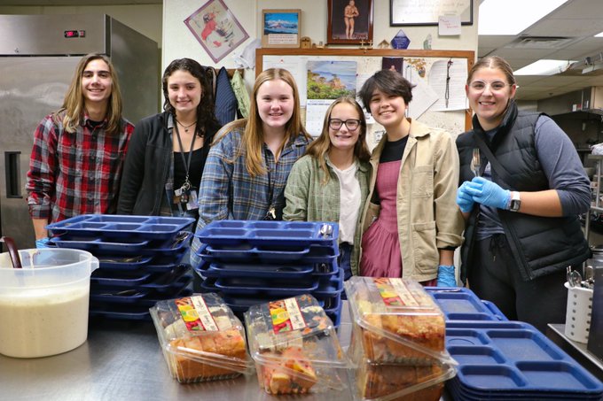 image of 6 high school students standing in rescue mission kitchen